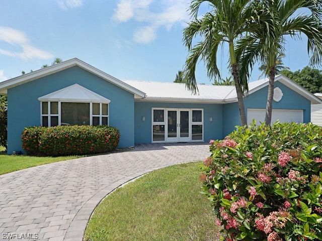 1550 Sandpiper St., Naples, FL 34102