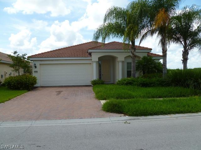 4401 Steinbeck Way, Naples, FL 34142