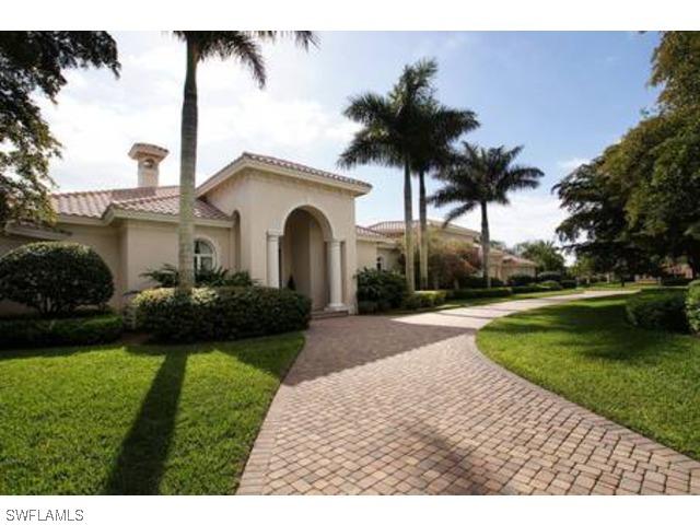 234 Haydon Cir., Naples, FL 34110