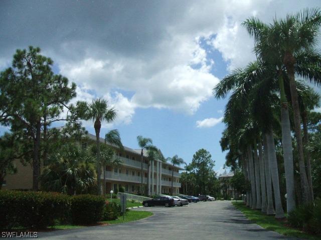 3061 Sandpiper Bay Cir. #306, Naples, FL