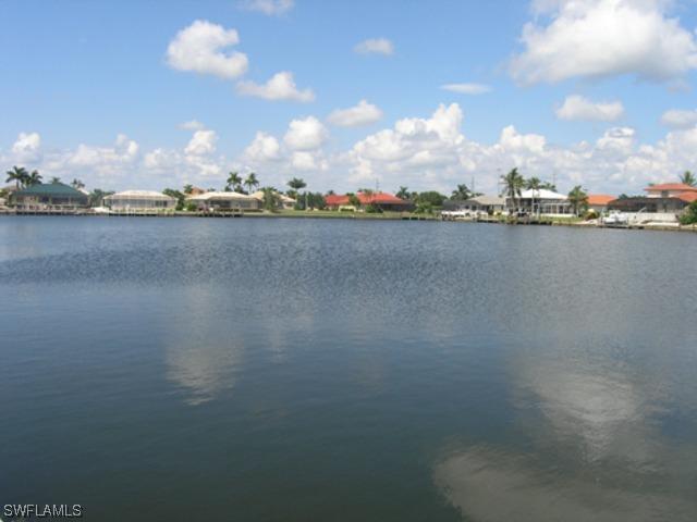 279 Sunflower Ct., Marco Island, FL