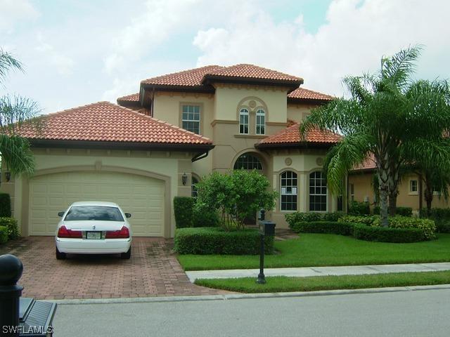 7667 Sussex Ct., Naples, FL 34113
