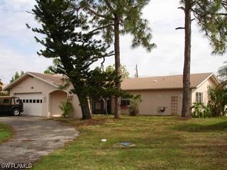 1056 Bluebird St., Naples, FL 34104