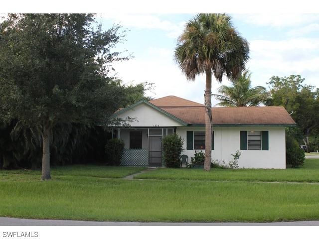 1275 8th Ave., Naples, FL 34102