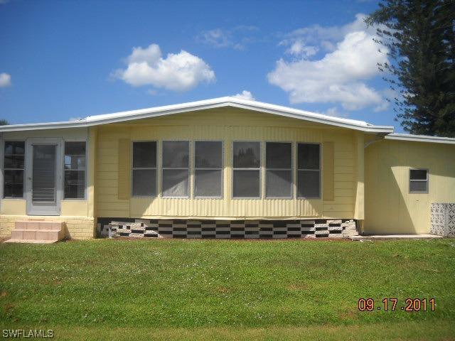 556 Charlemagne Blvd., Naples, FL