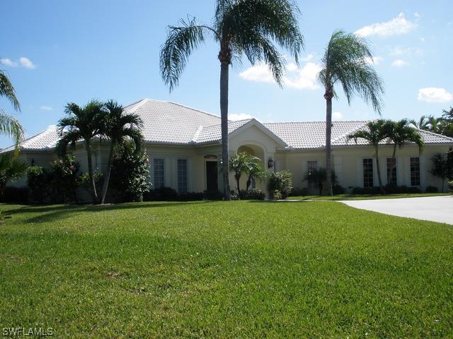 2200 Regal Way, Naples, FL 34110