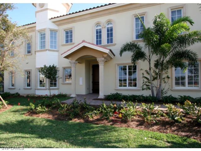 2321 Residence Cir. #B5-102, Naples, FL 34105