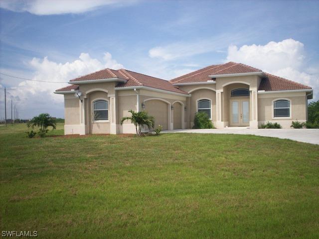 3237 Yucatan Pkwy., Cape Coral, FL 33993