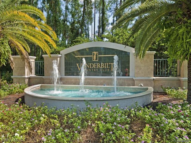 8267 Parkstone Pl. #306, Naples, FL 34120