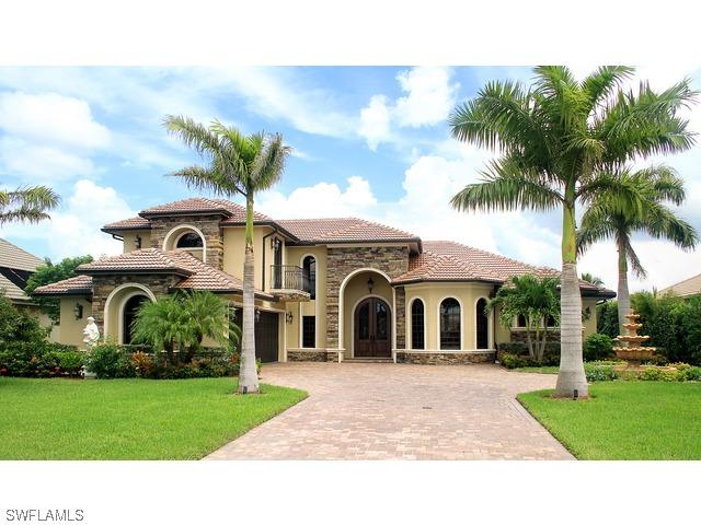 8318 Tuliptree Pl., Naples, FL