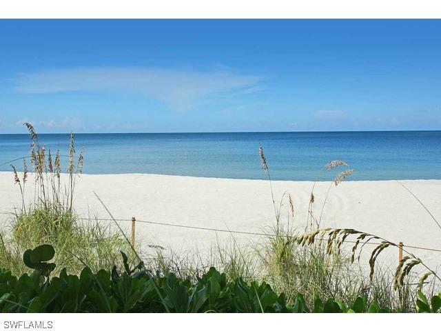 10951 Gulfshore Dr. #502, Naples, FL