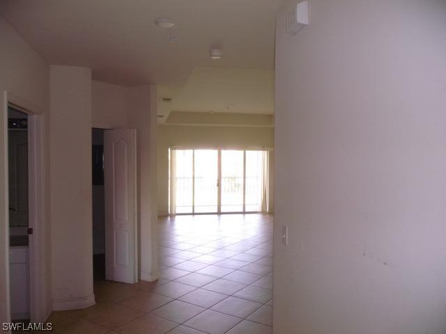 7827 Regal Heron Cir. #305, Naples, FL 34104