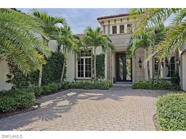 2202 Miramonte Way, Naples, FL 34105
