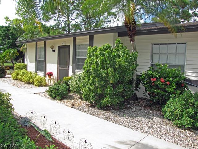 1093 Pine Isle Ln., Naples, FL