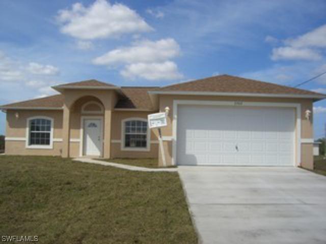2902 Colin Ave., Lehigh Acres, FL 33976