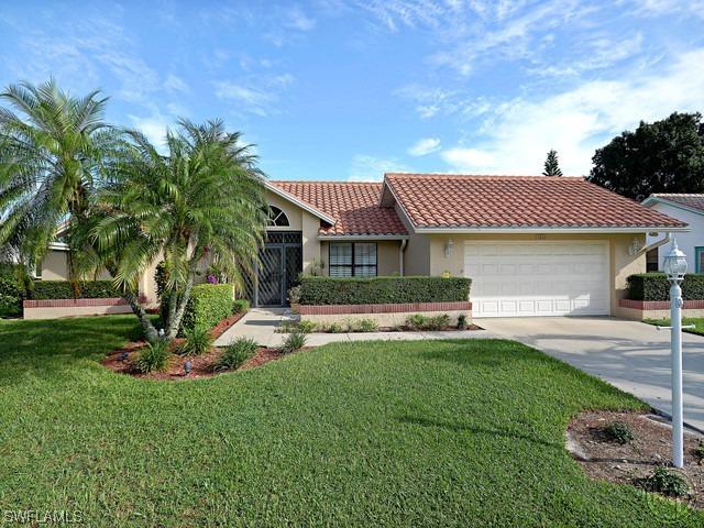 1433 Foxfire Ln., Naples, FL