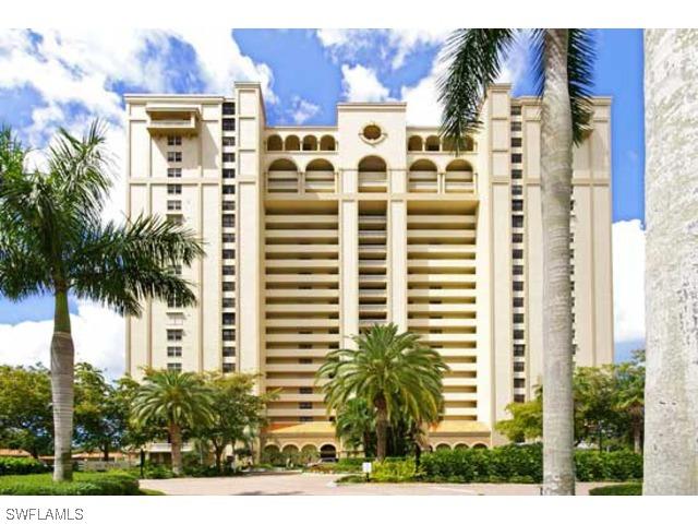 6585 Nicholas Blvd. #805, Naples, FL