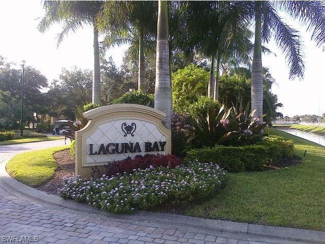 2662 Fountain View Ln. #207, Naples, FL