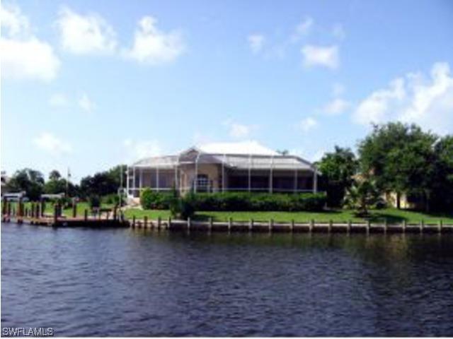 243 Seahorse Ct., Marco Island, FL 34145