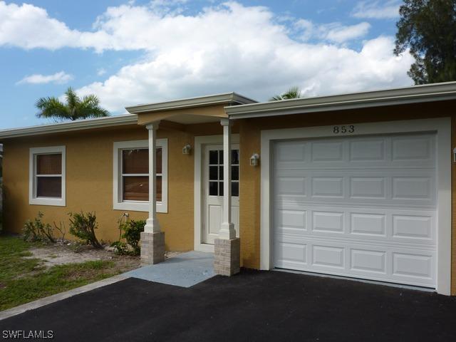 853 95th Ave., Naples, FL 34108