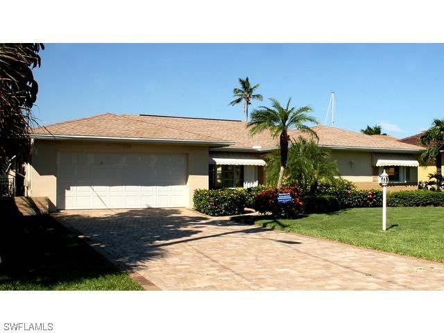 1325 Marlin Dr., Naples, FL 34102