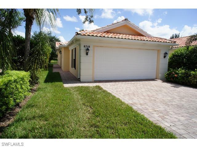 5712 Drummond Way, Naples, FL 34119