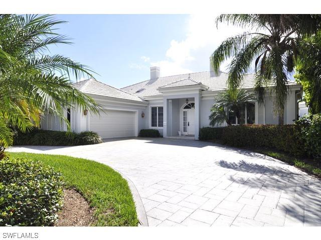 804 Ashburton Dr., Naples, FL 34110