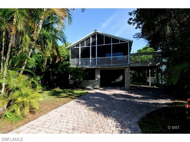 747 Glendale Ave., Naples, FL