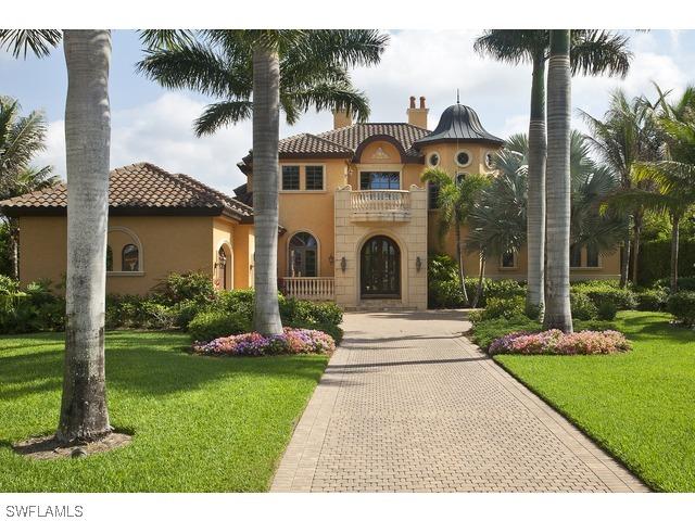 2539 Escada Ct., Naples, FL 34109