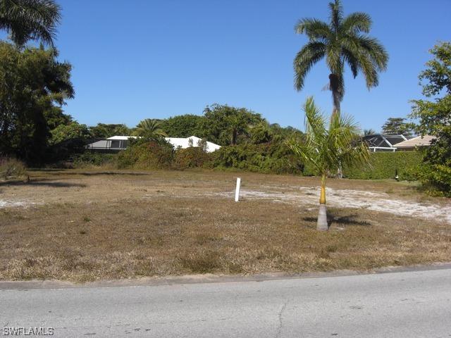 739 Old Trail Dr Dr., Naples, FL 34103