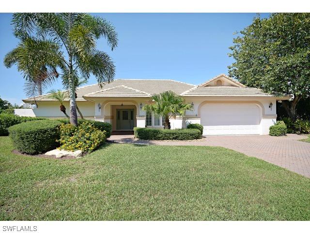 743 Old Trail Dr., Naples, FL 34103