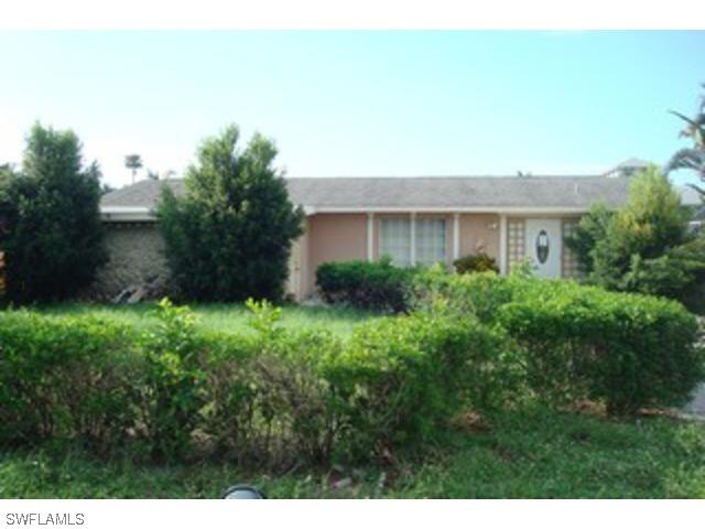 2723 Riverview Dr., Naples, FL