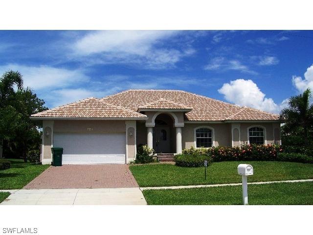 920 Montego Ct., Marco Island, FL 34145