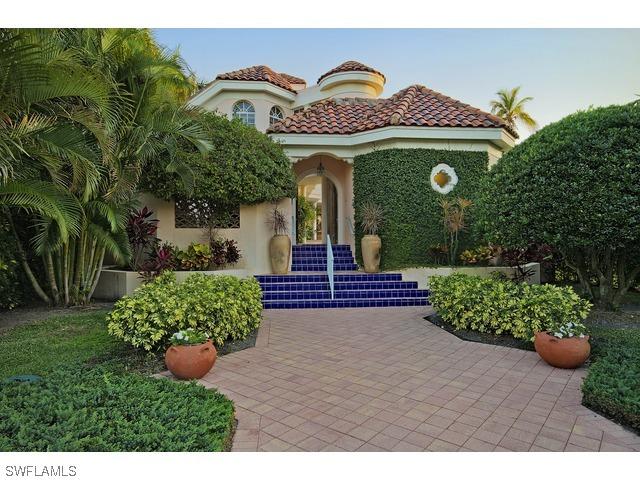 272 11th Ave., Naples, FL 34102