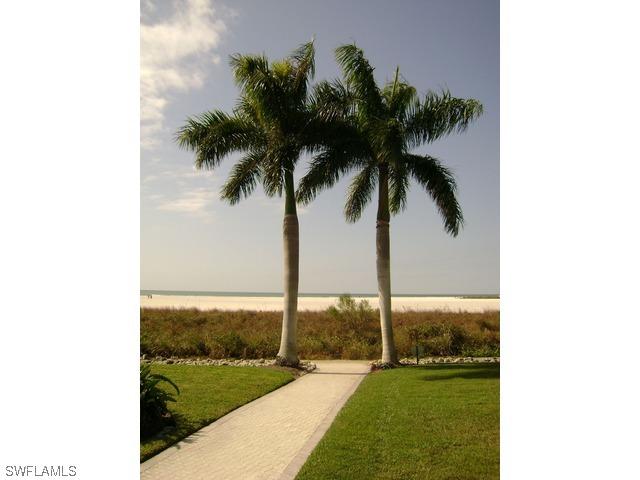 240 Seaview Ct. #402, Marco Island, FL
