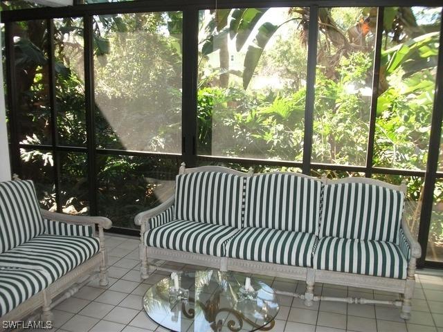 1067 8th St., Naples, FL