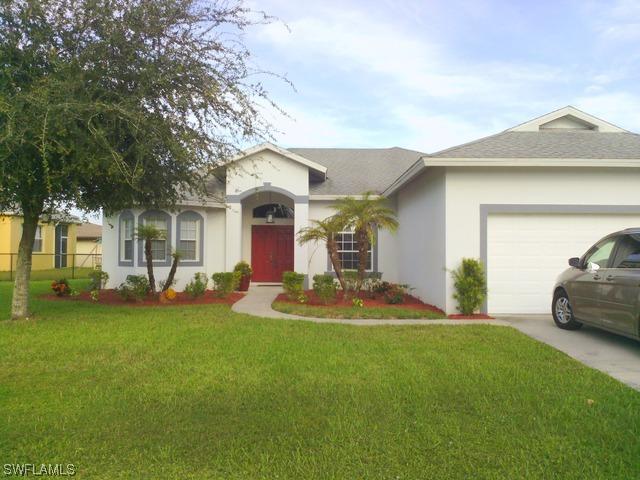 1060 Summerfield Dr., Naples, FL