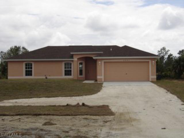 2842 41st Ave., Naples, FL 34120