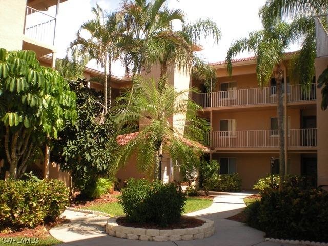 1075 Foxfire Ln. #205, Naples, FL