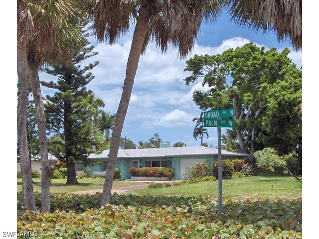 375 Broad Ave., Naples, FL