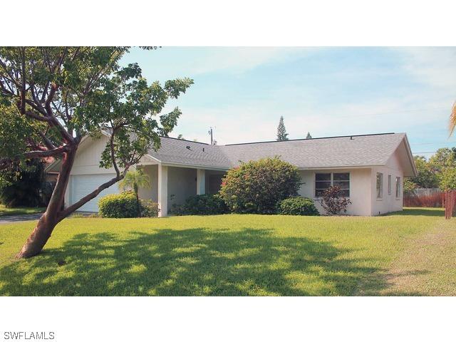 4513 E Alhambra Cir., Naples, FL 34103