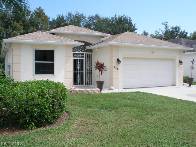 234 Stanhope Cir., Naples, FL 34104