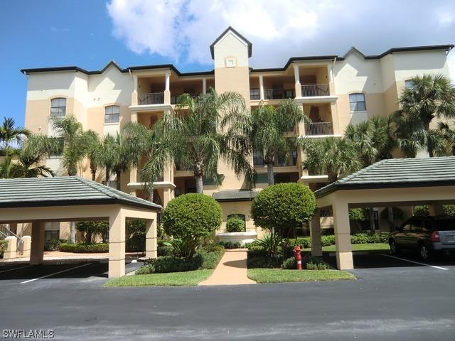 220 Vintage Cir., Naples, FL