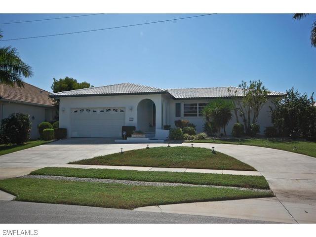 1815 Woodbine Ct., Marco Island, FL 34145