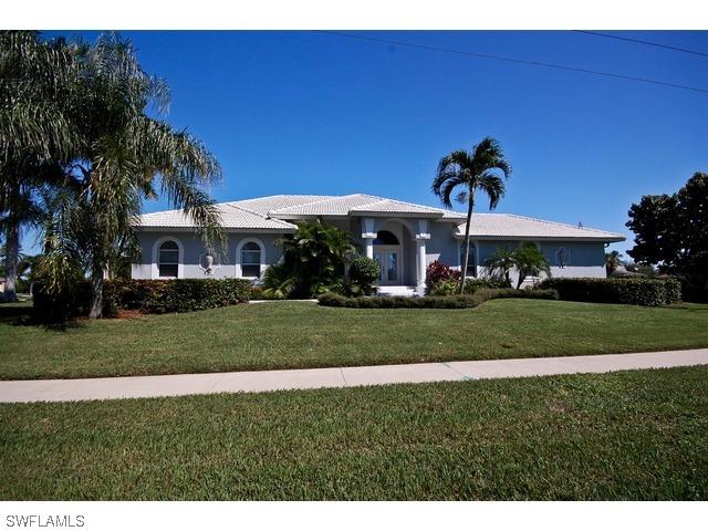 537 Barfield Dr., Marco Island, FL