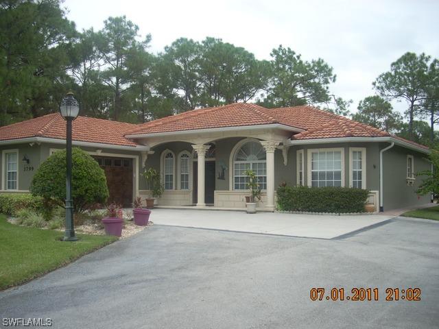 3799 White Blvd., Naples, FL 34117