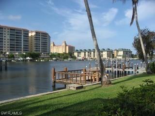 474 Palm Ct., Naples, FL 34108