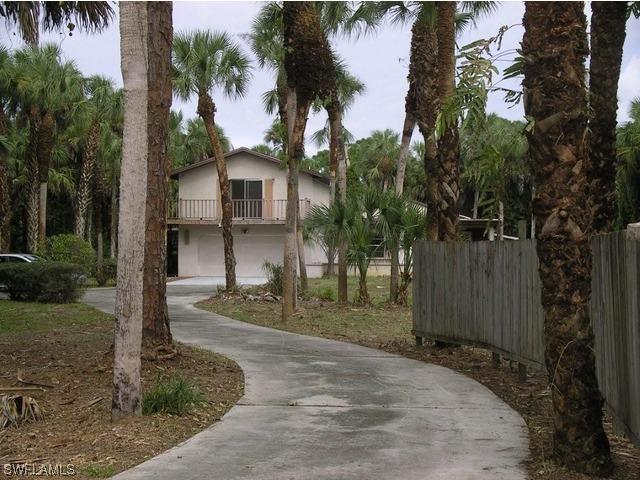 431 12th Ave., Naples, FL 34120