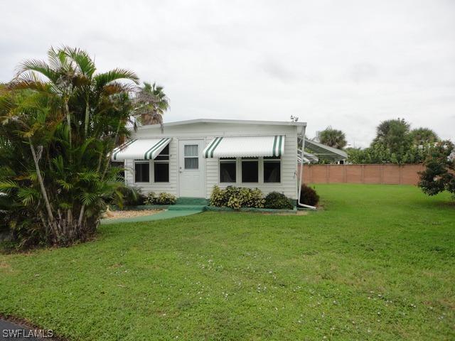 13 Moonstone Cir., Naples, FL