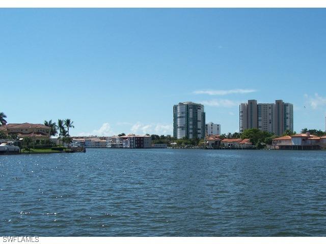300 Park Shore Dr., Naples, FL